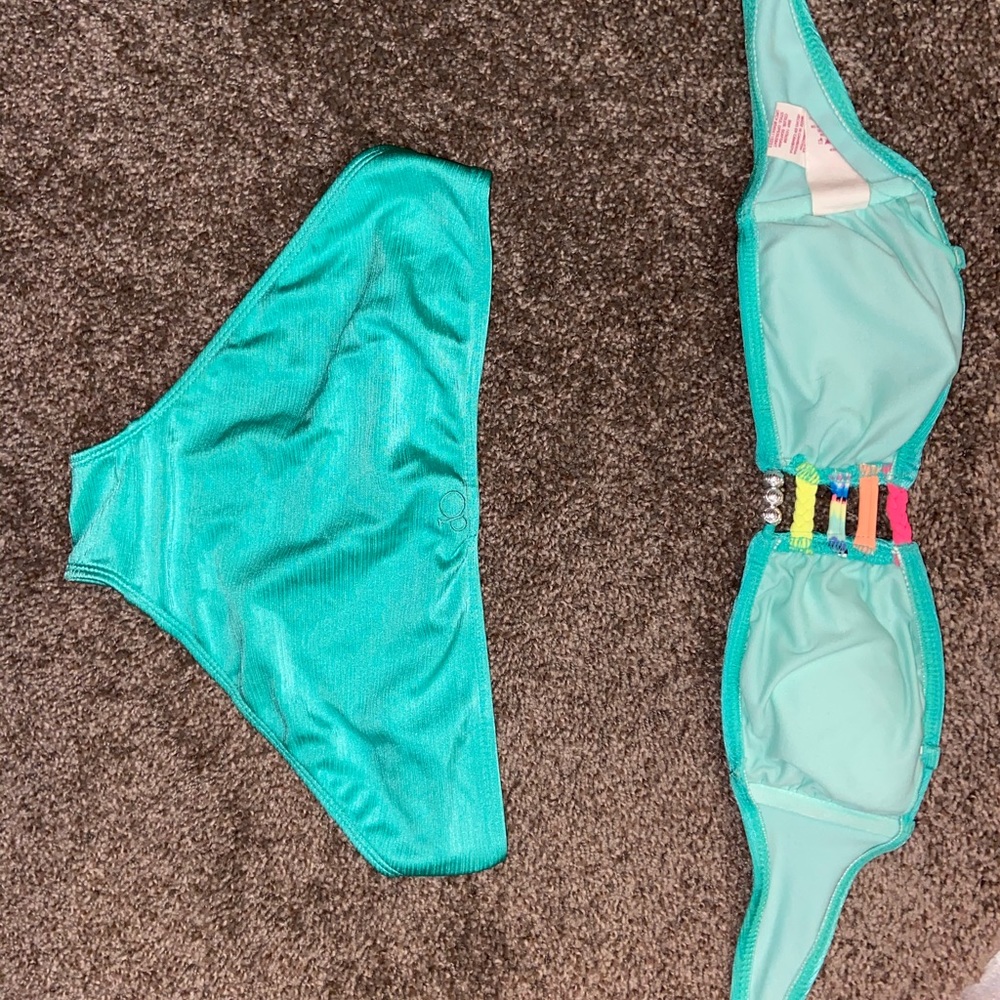Strapless bathing suit set - Picture 2 of 2